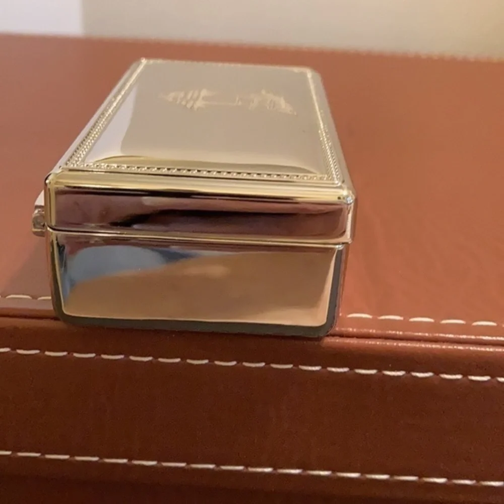 N/A rectangle silver